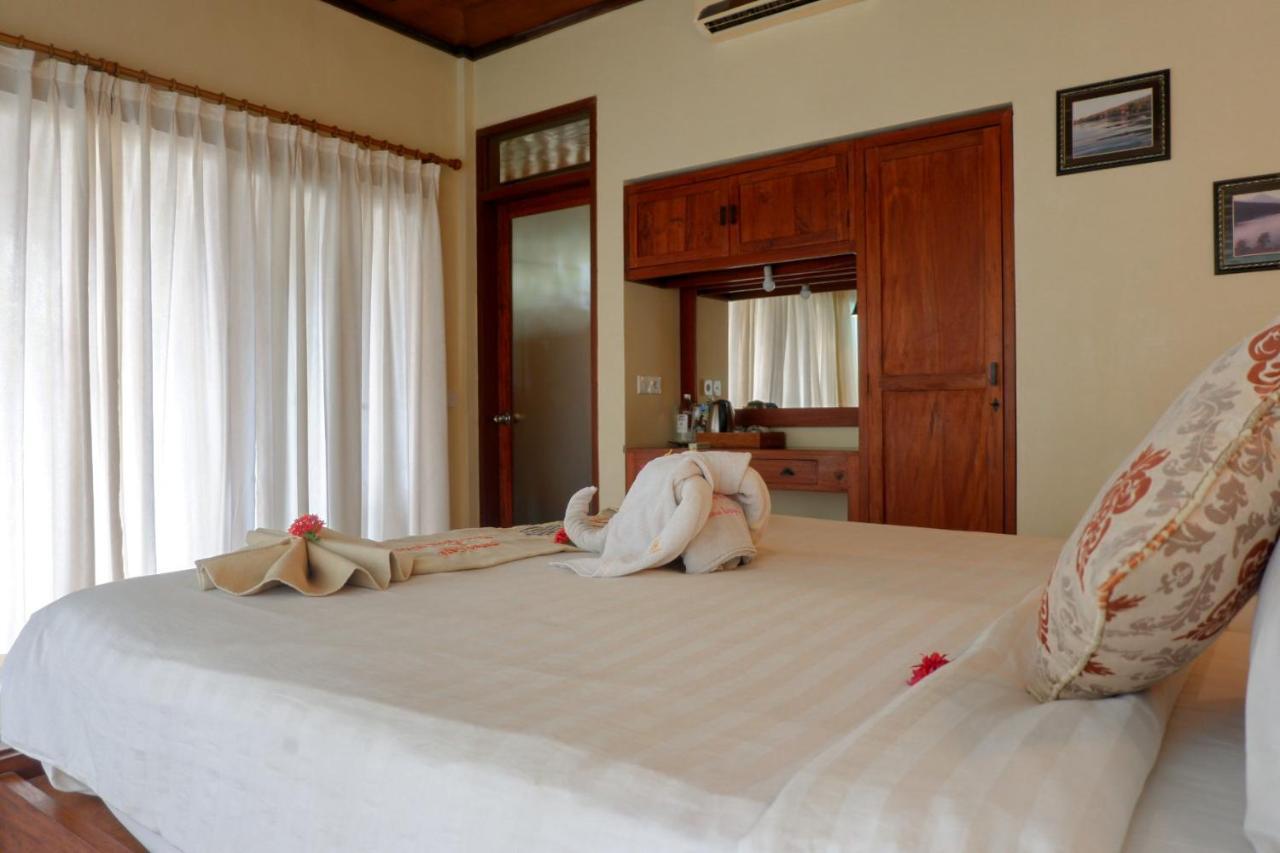Amed Cafe & Hotel Kebun Wayan エクステリア 写真