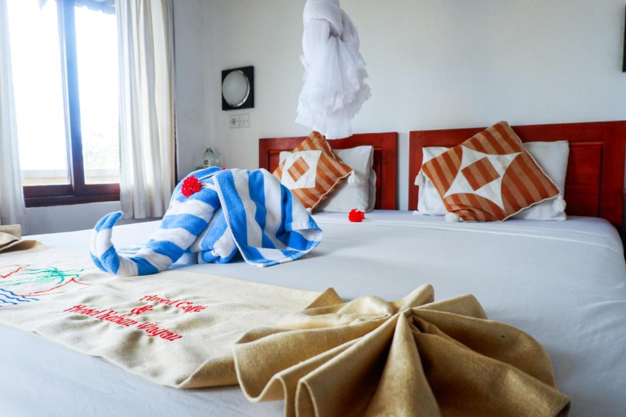 Amed Cafe & Hotel Kebun Wayan エクステリア 写真