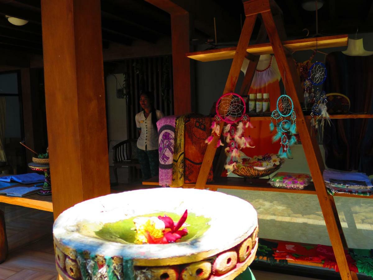 Amed Cafe & Hotel Kebun Wayan エクステリア 写真